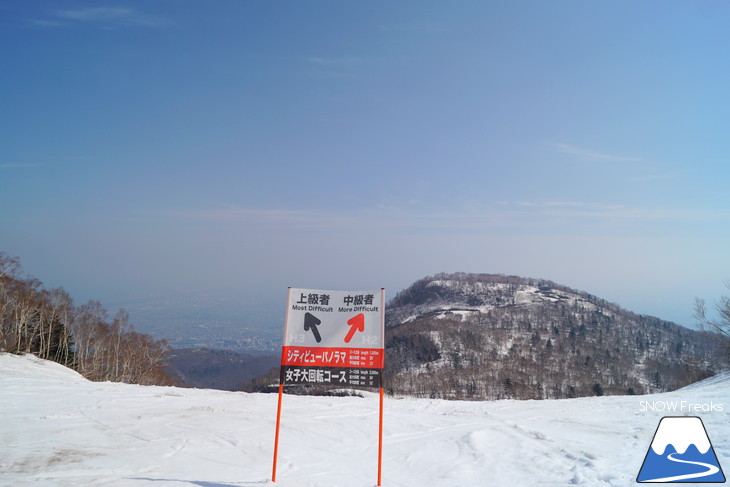 サッポロテイネ 現在積雪 215cm。山麓まで思いっきり滑れます！